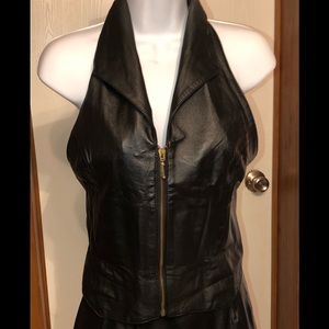 🎀Leather women’s halter top. Small, black, zipper